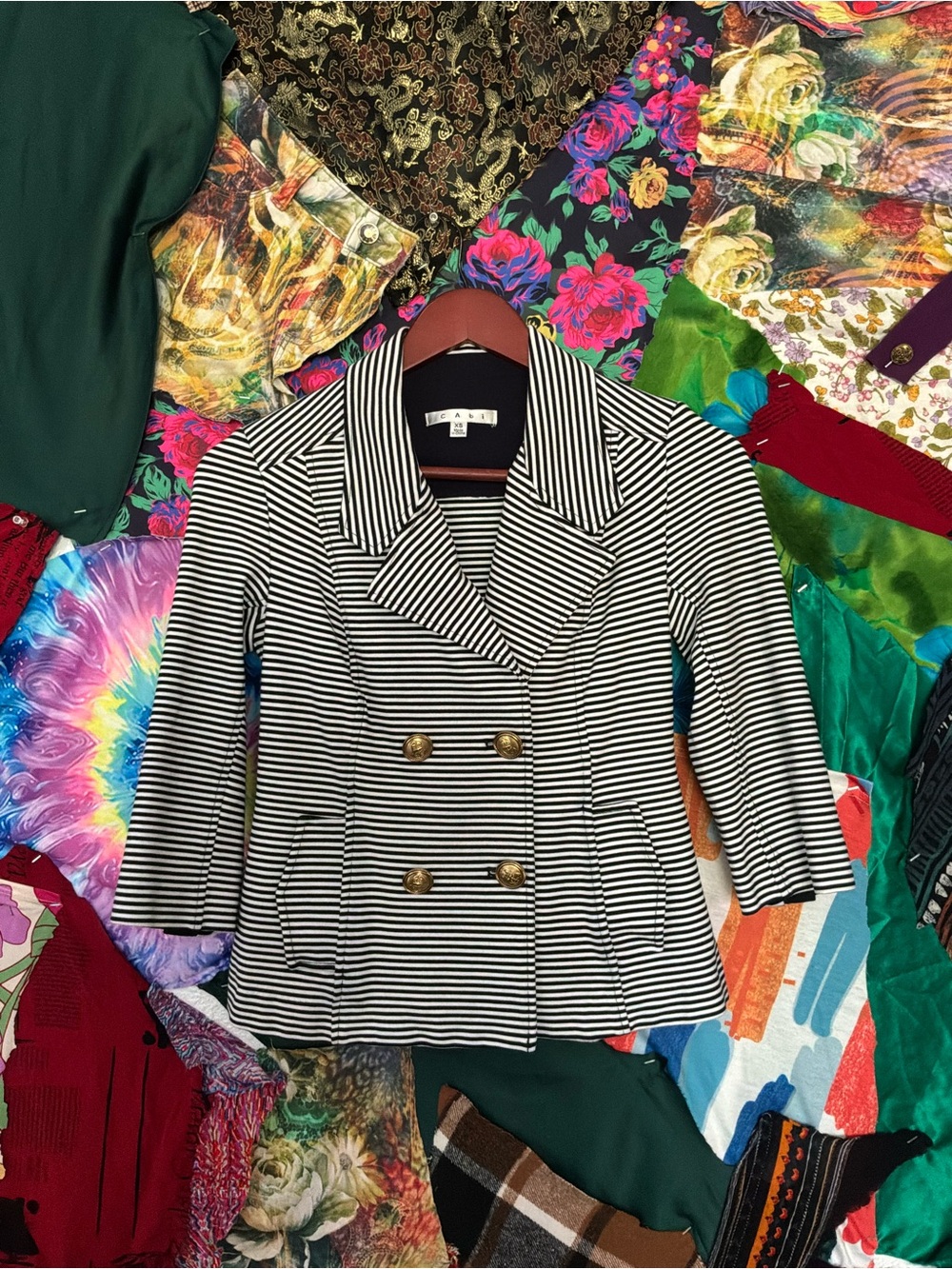 Striped Double-Breasted Blazer with Gold Buttons - Black & White